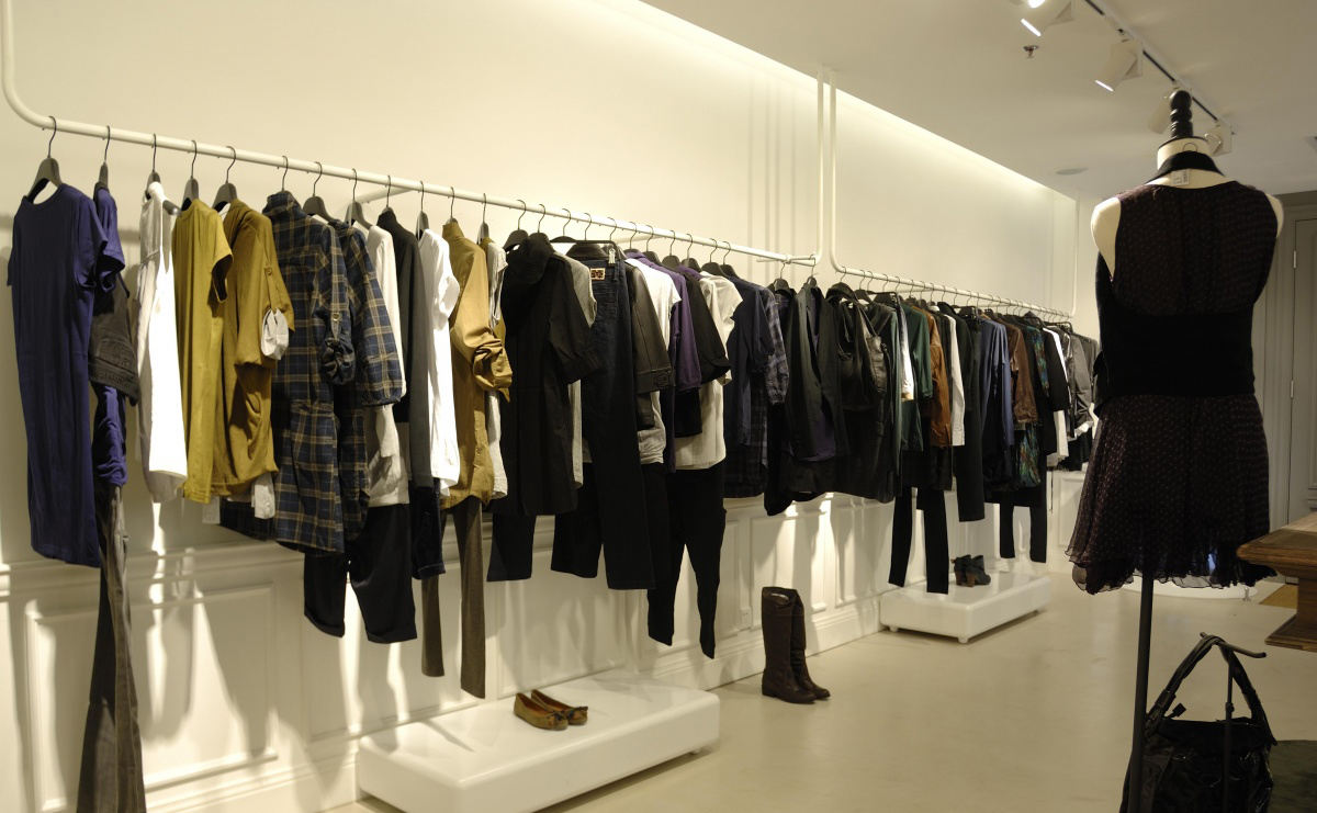 Caso práctico: Gestión inteligente de tiendas mediante RFID para un minorista de moda transfronterizo.